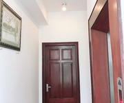 1 Cho thuê căn hộ CC 2 phòng ngủ, 80m2 ở Cát Linh, Đống Đa.