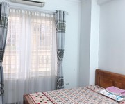 3 Cho thuê căn hộ CC 2 phòng ngủ, 80m2 ở Cát Linh, Đống Đa.