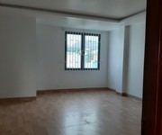 Cho thuê nhà mặt tiền đường 28  35M