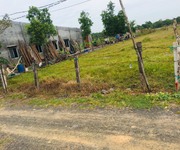 3 Kẹt tiền bán gấp khu đất gần ủy ban nhân dân xã Phước Thuận giá rẻ
