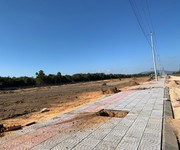 Chủ cần tiền cho dịp Tết nên bán lại gấp lô đất ngay trục đường Quốc lộ giá đầu tư Chủ cần tiền cho dịp Tết nên bán lại gấp lô đất ngay trục đường Quốc lộ giá đầu tư