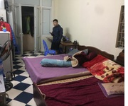 1 Cho thuê nhà Hoàng hoa thám 3 tầng đồ cơ bản cho hộ gia đình, người đi làm 1 Cho thuê nhà Hoàng hoa thám 3 tầng đồ cơ bản cho hộ gia đình, người đi làm