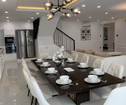 1 Bán penthouse 230m2, 3 PN, Giá tốt 6,75 tỷ