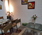 3 Sang nhượng quán cafe karaoke 2 tầng  40 m2 tầng 1   50 m2 tầng 2  mặt tiền 5 m vỉa hè rộng