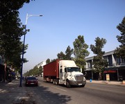 1 Cần bán nhà phố mặt tiền có 3 phòng trọ sau lưng