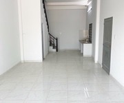 3 Cần bán nhà phố mặt tiền có 3 phòng trọ sau lưng