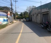 1 Cần bán 1 xào đất xây dựng , giá 600tr sát QL . 1 Cần bán 1 xào đất xây dựng , giá 600tr sát QL .