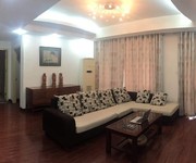 4 Cho thuê căn hộ chung cư 15-17 Ngọc Khánh, 136m2 - 3 PN, đầy đủ nội thất