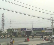 1 Cho thuê MB ngã tư đường ng v Linh