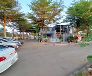 3 HOT HOT HOT hàng mới ra lò nhà phố vườn cưc đẹp nằm vị trí trung tâm TP Thuận An