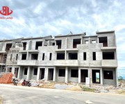 4 Bán nhà Royal Park Khu C - Đối diện công viên