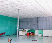 2 Cho thuê Nhà ngang 12m gần Vincom Cần Thơ có bờ sông 12 triệu  Miễn Trung Gian