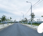 4 Đất nền đối diện Hồ Sinh thái Bàu Tràm