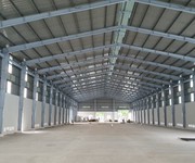 9 Cho thuê gấp kho xưởng mặt tiền Nguyễn Văn Quá gần Quang Trung, Quận 12, DT 3.100m2, giá tốt Q.12