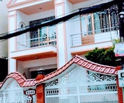 Bán nhà mặt tiền đường Cao Thắng nối dài. Quận 10.