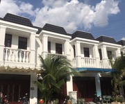 Bán căn shophouse giá đầu tư - MT Tôn Thất Tùng, Dĩ An, Bình Dương - 5,x tỷ/105m2