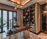 6 Cần bán gấp căn penthouse full nội thất mới 99 - mặt tiền đại lộ Võ Văn Kiệt q.1 - vào ở ngay