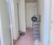 2 Chính chủ cần Cho thuê căn tập thể tầng 3 mặt đường phố Láng Hạ ngõ 105
