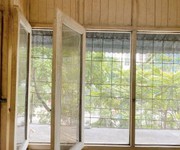 4 Chính chủ cần Cho thuê căn tập thể tầng 3 mặt đường phố Láng Hạ ngõ 105