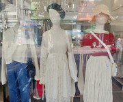 Cần sang shop quần áo khu vực Trưng Vữ Vương - Đà Nẵng