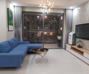 1 Chính chủ cho thuê The GoldView Q4. Full nội thât thiết kế sang trọng. Bao phí quản lý. Liên hê: