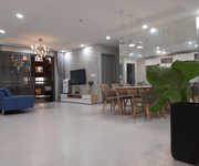 2 Chính chủ cho thuê The GoldView Q4. Full nội thât thiết kế sang trọng. Bao phí quản lý. Liên hê: