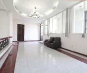 2 Tin cho thuê căn biệt thự chuẩn 5 sao