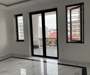 5 Bán nhà đường Văn Cao 4 tầng tới 88m2