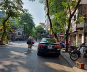1 Cho thuê biệt thự mặt phố Quán Thánh - Ba Đình. Làm ngân hàng, Nhà hàng, cafe, rượu vang
