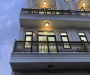 Nhà 3 tầng mặt tiền đường 19,5m kqh Vỹ Dạ sổ hồng đã hoàn công