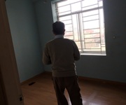 Cần cho thuê căn hộ ban trung ương đảng 66m2, 2 ngủ, sàn gỗ, view thoáng về ở ngay