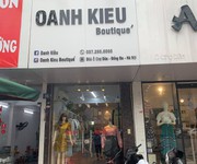 3 Chính chủ do chuyển cửa hàng về quê bán nên không có người quản lý cửa hàng quần áo tại 36a ô chợ