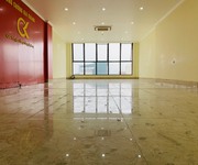 1 Cho thuê văn phòng giá cực rẻ tại Khúc Thừa Dụ - công viên Cầu Giấy. Diện tích 120m2, thông sàn
