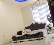 1 Chính chủ cần bán nhà tại khúc thừa dụ siêu đẹp.