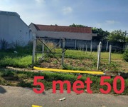 Bán gấp lô đất 5X50 thổ cư 60m2 ngay sau lưng bệnh viện ĐK Vạn Phúc Thuận an