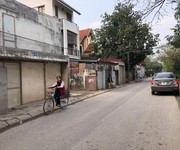 2 Chính chủ cần bán lô đất đường vào sân bay đồng hới