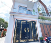 Cần tiền bán gấp nhà 1 lầu đường Đoàn Nguyễn Tuấn SHR tặng nội thất