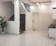 Bán nhà mới 3 tầng mới xây hiện đại gần chợ Đôn tiện đi Aeone