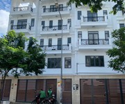 Nhà phố 4 lầu mặt tiền kinh doanh, dt 60m2, SHR, cuối Nguyễn Oanh