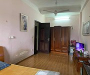 3 Bán nhà phân lô 4 tầng trung kính, mặt tiền rộng, thông số đẹp, đường rộng, kinh doanh tốt, giá hơn