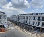 3 Nhà phố thương mại ROYAL TOWN KIM OANH tại Tân Đông Hiệp Dĩ An