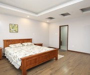 3 Cho thuê Căn hộ đẹp tòa VEAM Tây Hồ . 689 Lạc Long Quân, vew Hồ Tây dt 140m2, 3pn .