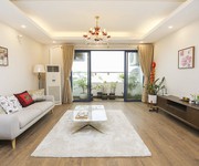 6 Cho thuê Căn hộ đẹp tòa VEAM Tây Hồ . 689 Lạc Long Quân, vew Hồ Tây dt 140m2, 3pn .