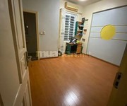Cần cho Thuê gấp căn hộ Tập thể tầng mặt phố  Nguyên Hồng - Thành Công 3N1K