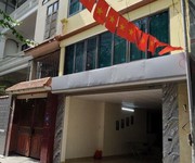 Cho thuê nhà nguyên căn hoặc thuê lẻ từng tầng tại ngõ 1197 đường Giải Phóng, Hà Nội.