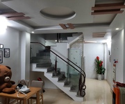 Cần bán gấp nhà 3 tầng xây còn mới đường Hồ Sen Lê Chân