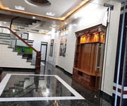 6 Nhà tuyến Tô Hiệu ôtô vào nhà .