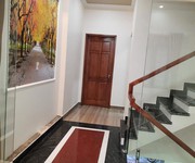 1 Nhà tuyến Tô Hiệu ôtô vào nhà .