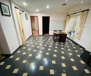 2 Bán biệt thự hẻm lê quang định, bình thạnh, giá hời 100tr/m2, 210m2, 3 tầng. Giá chỉ 23,5 tỷ.