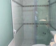 Nhà Mới đẹp cần bán  gấp HXH Lạc Long Quân P5 Quận 11 5 Tầng chỉ 6.5 tỷ.